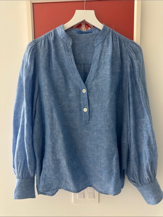 J. McLaughlin Tops - J. McLaughlin Light Blue Linen Popover Blouse - Medium